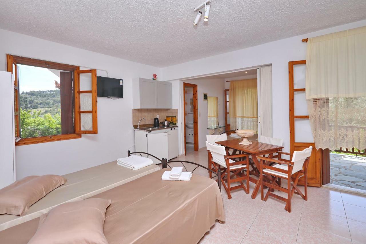 Marlitsis Apartments & Studios Skopelos Town Exterior photo