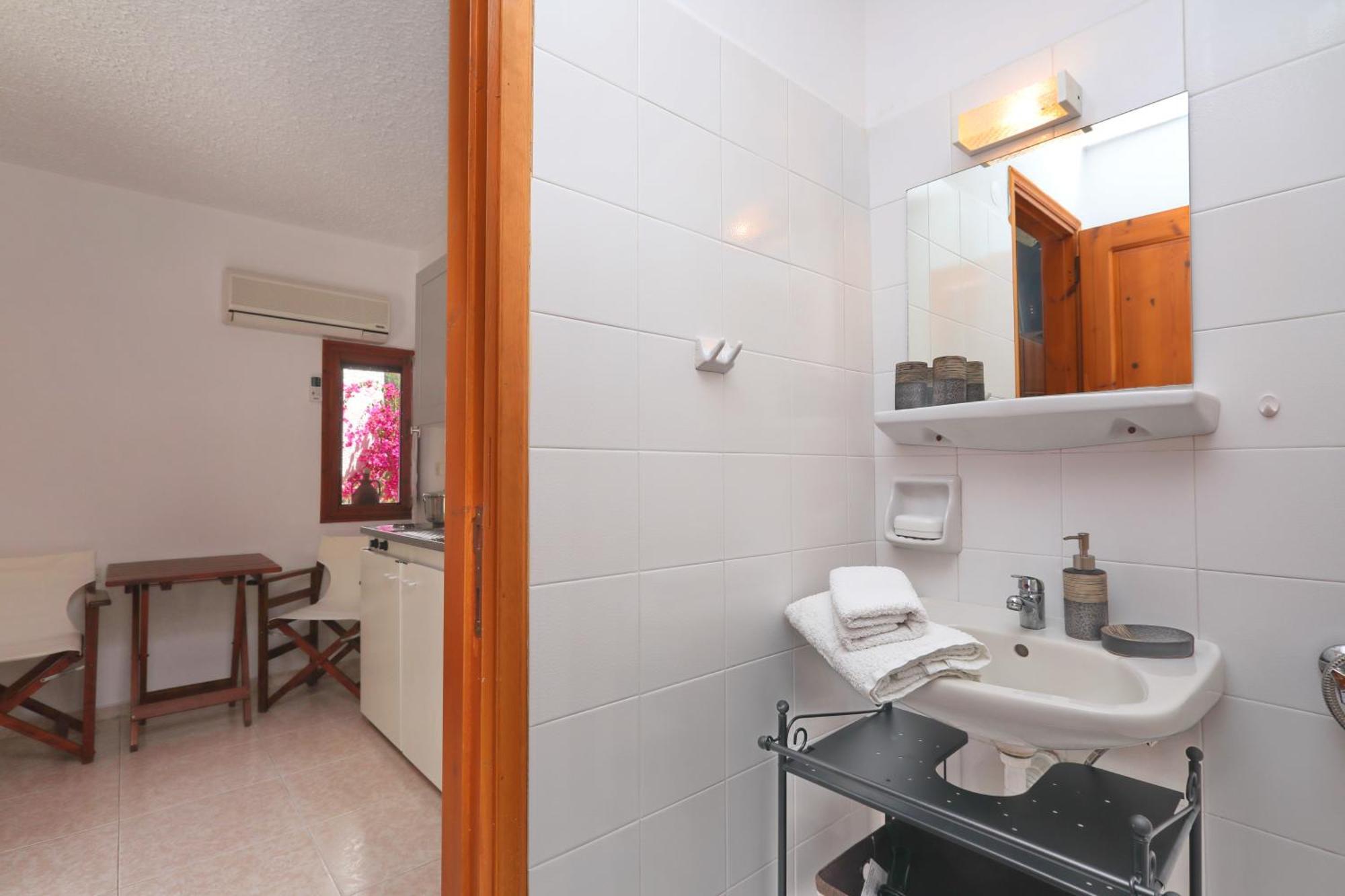 Marlitsis Apartments & Studios Skopelos Town Exterior photo