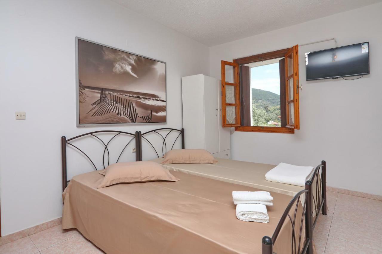 Marlitsis Apartments & Studios Skopelos Town Exterior photo