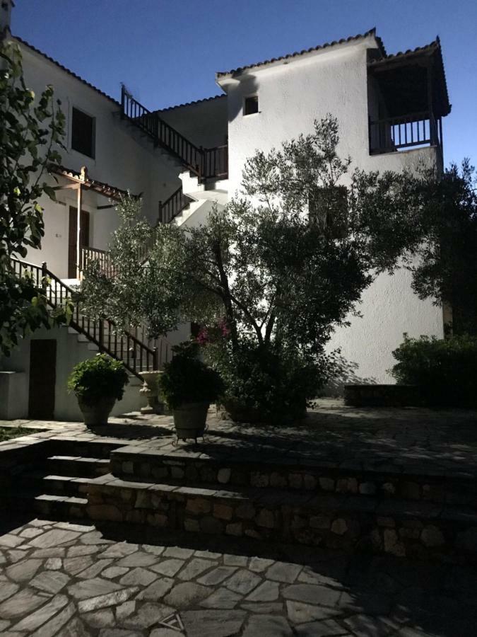 Marlitsis Apartments & Studios Skopelos Town Exterior photo